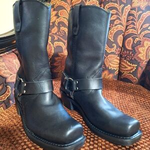 Lovely Durango Moto Boots